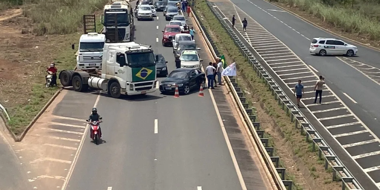 Mesmo após ordem do STF, pontos no AM continuam interditados