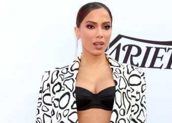 Anitta dá entrada em hospital de São Paulo