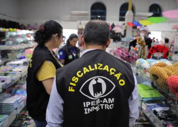 Operação retira de circulação produtos natalinos irregulares