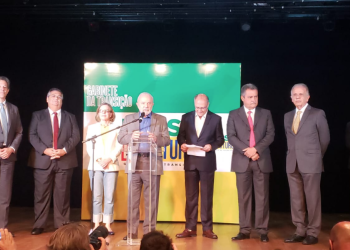 Lula anuncia ministros para futuro governo