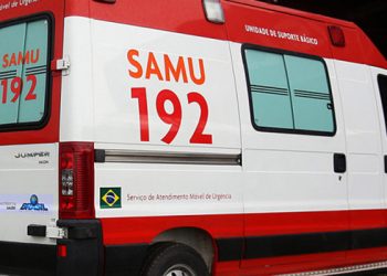 Confusão na frente de casa de show termina com segurança e cliente baleados