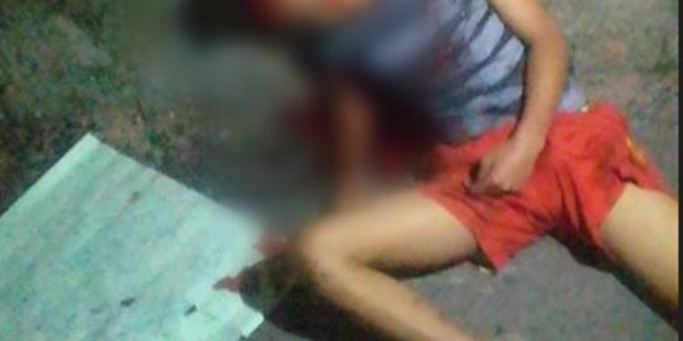 Venezuelano é morto a tiros e cartaz é deixado ao seu lado