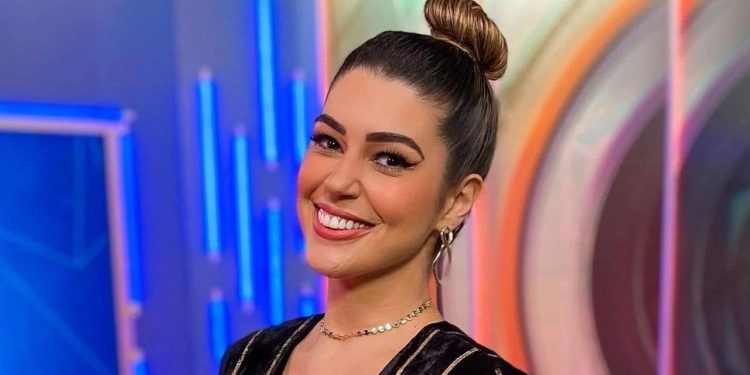 Vivian Amorim volta para a cobertura do BBB