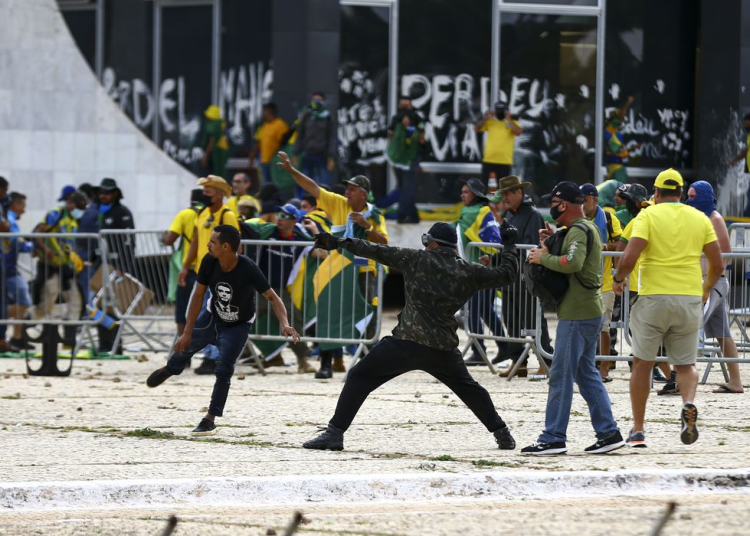 Líderes mundiais condenam tentativa de golpe em Brasília