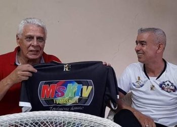 Morre Roberto Dinamite aos 68 anos