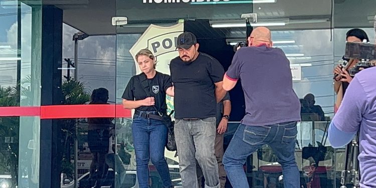 Suspeito de matar rival a facadas em bar é preso em Manaus