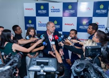 Governo do Amazonas realiza coletiva sobre nova rota Manaus-Bogotá