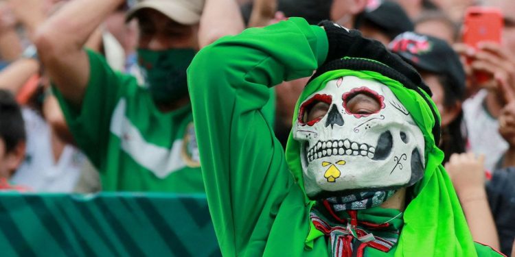 Fifa pune México por cantos ofensivos de torcedores durante a Copa