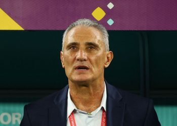 Agora é oficial: Tite assina rescisão na CBF e não é mais técnico da seleção brasileira