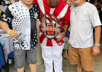 Carnacrau 2023: Feijoada show com o intérprete Nego do GRES Porto da Pedra