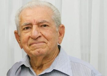 Integrante destacado do setor varejista e industrial - TV LAR, Azevedo vai ser encontrado sempre e com singular dedicação nas reuniões.