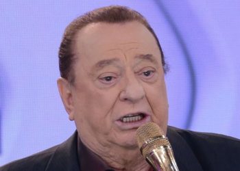 Aos 85 anos, Raul Gil é internado em São Paulo para cirurgia no esôfago