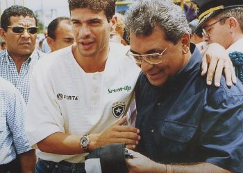 Fã do Botafogo, Amazonino Mendes receberá homenagem póstuma em próximo jogo
