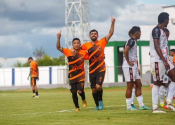 Manauara ganha de 5 a 1 do Operário