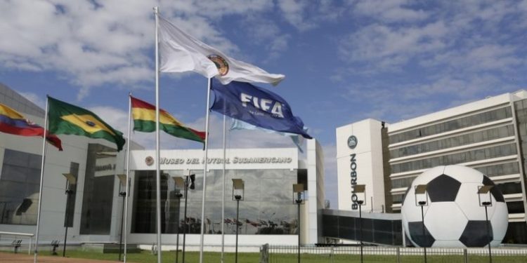 Conmebol exigirá vacinação contra Covid-19 para torneios de 2023