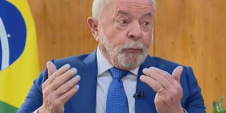 ​“Não iremos contentar com a proposta atual nem aplaudir quem nos está lesando”, escreveu Sérgio Nobre, criticando o valor do salário mínimo.