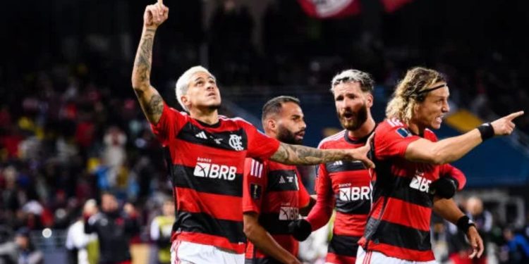 O Flamengo vence o Al Ahly por 4 a 2 e encerra a participação no Mundial em 3ª lugar. Foi a primeira vez que o clube ficou em terceiro.
