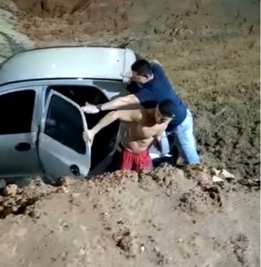 Invadiu rua interditada na Djalma Batista; veja vídeo