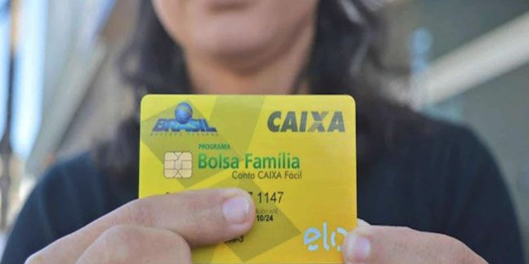 Novo cartão do Bolsa Família terá função de débito