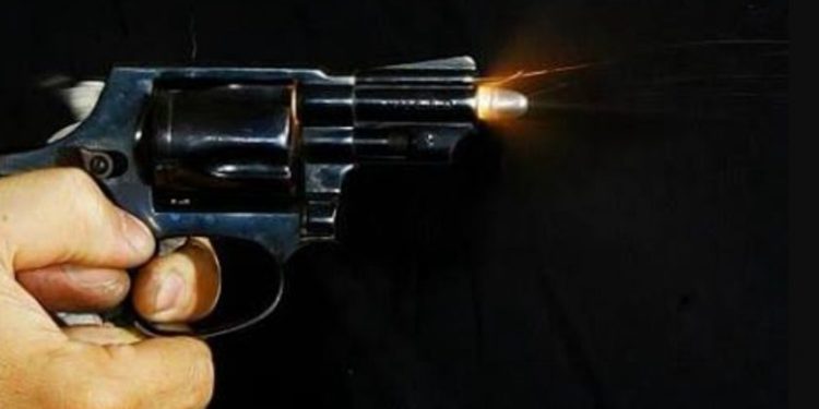 Comerciante leva tiro na cabeça e sobrevive