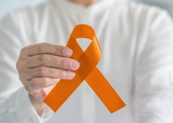 Fevereiro Laranja faz alerta à população sobre o tratamento e o diagnóstico precoce da Leucemia