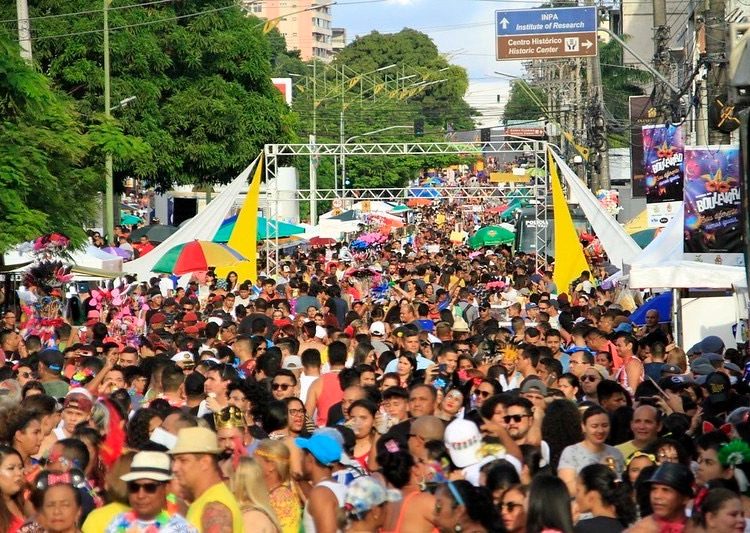 A Prefeitura de Manaus divulgou a programação de bandas e blocos de carnaval para este fim de semana em Manaus,