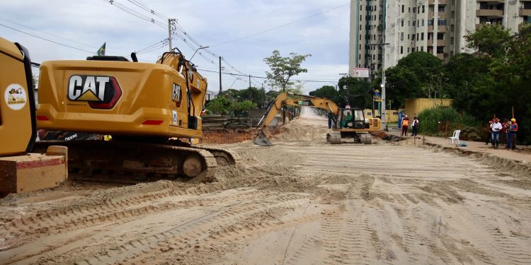 Trecho interditado da avenida Djalma Batista será liberado nesta quinta-feira