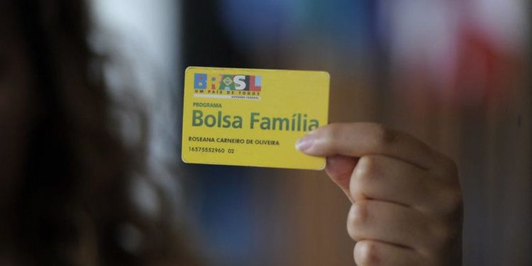Caixa paga Bolsa Família a beneficiários com NIS de final 2