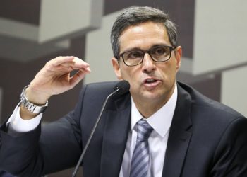 Banco cédula dá calote de R$ 100 milhões em clientes-depositantes