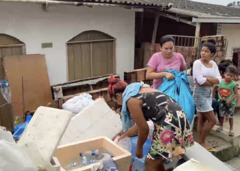 Igreja abriga vítimas de deslizamento no Jorge Teixeira