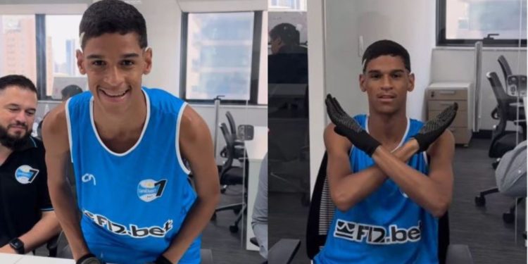 O jovem e digital influencer Luva de Pedreiro assinou contrato com o Grêmio Futebol 7 nesta sexta-feira (24).