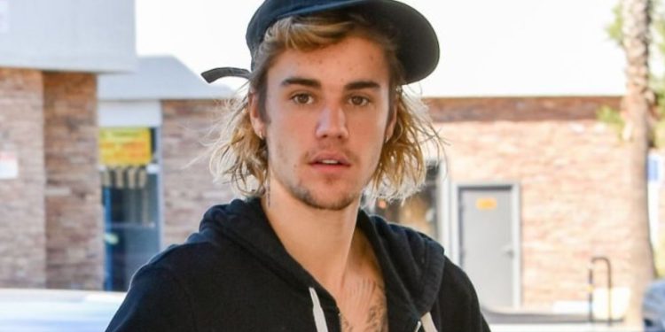 No auge dos seus 29 anos, o cantor Justin Bieber cogita a possibilidade de uma aposentadoria precoce, depois de vender seu catálogo musical por US$ 200 milhões