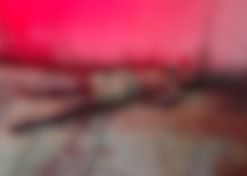 Um homem, ainda não identificado, foi morto a pedradas por suspeita de cometer um roubo, na manhã desta sexta-feira (24). Suspeito de