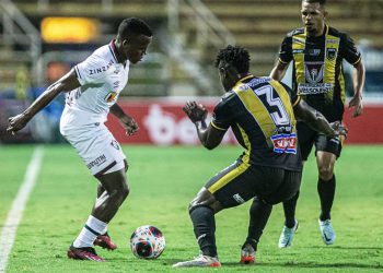 Em busca de uma vaga na final do Campeonato Carioca, Fluminense e Volta Redonda se enfrentam, a partir das 15h deste sábado (18). Carioca:
