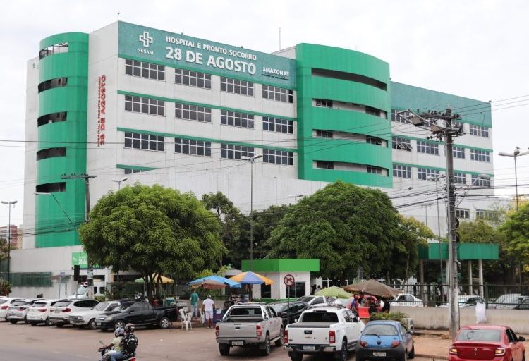 Um bebê de 2 anos e seus pais Nubia Ribeiro de Farias, 34, e Jean da Silva Paz, 37, foram baleados na noite de quarta-feira (9). Bebê é.