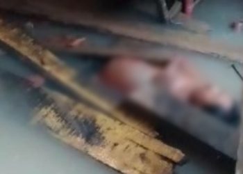 O corpo de Walber da Silva Reis, de 49 anos, foi encontrado boiando durante a forte chuva que atingiu a cidade de Manaus neste sábado (25).