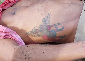 Executado com mais de 20 tiros, um homem foi encontrado na manhã de hoje no 24 km, do Ramal Bom Sossego, localizado na rodovia Torquato