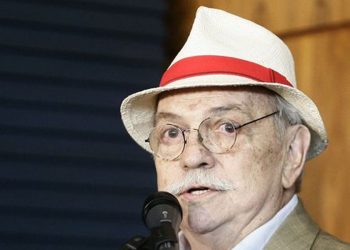 O ator, diretor, roteirista e produtor Antônio Pedro morreu no Rio de Janeiro, aos 82 anos, de insuficiências renal e cardíaca.