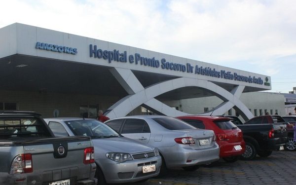 Um segurança de uma boca de fumo, morreu ao trocar tiros com a polícia na noite de terça-feira (28). Segurança de.