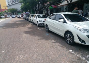 As equipes de fiscalização da Agência Reguladora dos Serviços Públicos Delegados do Município de Manaus (Ageman). Zona Azul.