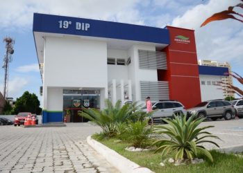 Um motorista de aplicativo de transporte de passageiros identificado apenas por Elias, de 20 anos, foi detido após ser. Em Manaus