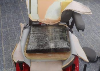 Colombiano é preso com droga escondida em cadeira de rodas