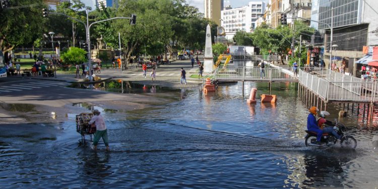Rios Negro, Solimões e Amazonas devem registrar cheias de grandes proporções em 2023