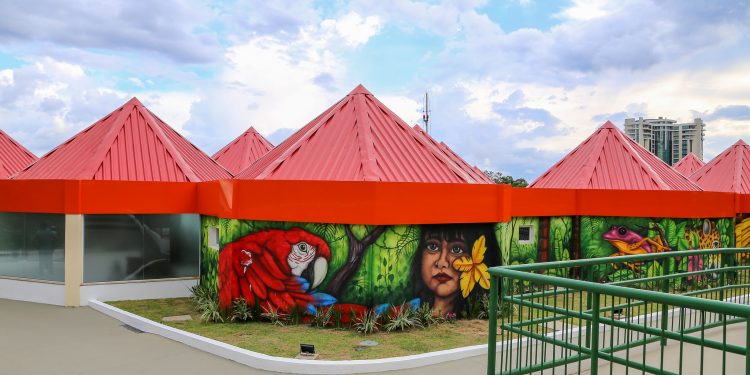 A Casa de Praia Zezinho Corrêa, no complexo turístico Ponta Negra, zona Oeste, será entregue pela Prefeitura de Manaus à. Prefeitura entrega.