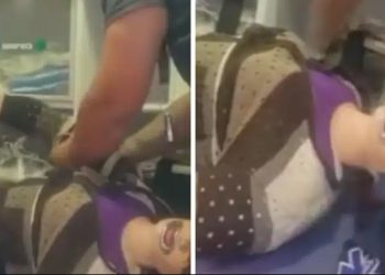 Homem casado com boneca de pano chama ambulância porque sua ‘esposa’ desmaiou. Cristian ganhou fama por seu estilo de vida pouco convencional