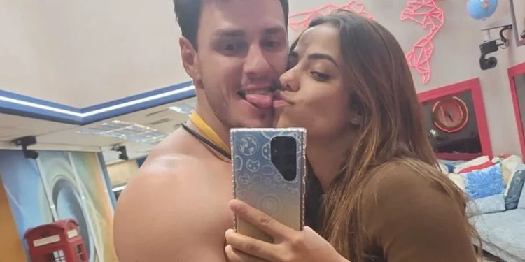 Chegou ao fim o relacionamento de Gustavo e Key Alves! O ex-participante publicou em seu perfil nas redes sociais. Gustavo termina