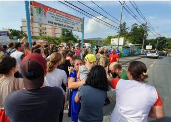 Quatro crianças morreram e uma está em estado grave após um ataque a creche Cantinho Bom Pastor, na manhã. Quatro crianças