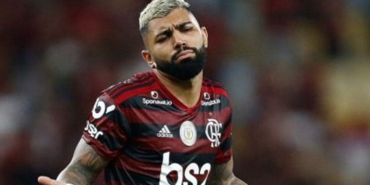 Atual campeão da América, o Flamengo iniciou a Libertadores de 2023 com derrota. O mengão jogou mal e perdeu para o Aucas na Libertadores
