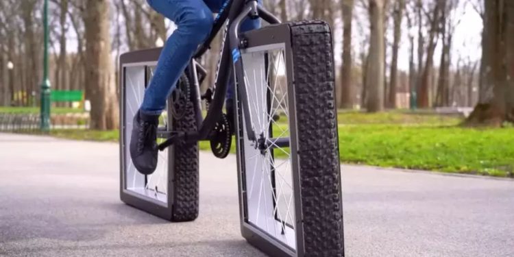 Um time de engenheiros desenvolveu uma uma bicicleta com rodas quadradas totalmente funcional. E sim, ela anda.