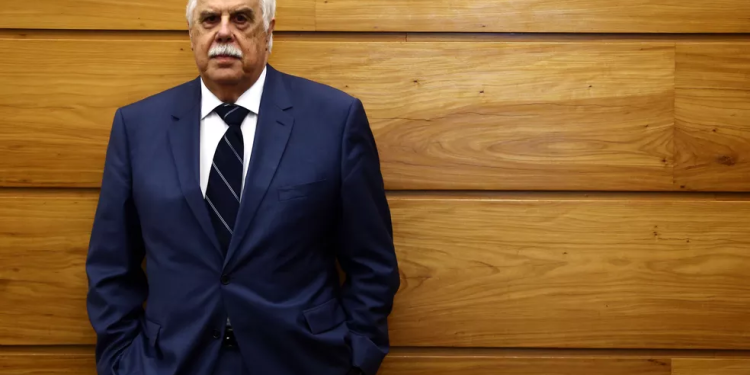 Arcabouço fiscal: “Não entendo como é que o mercado teve uma reação positiva”, diz ex-presidente do BC